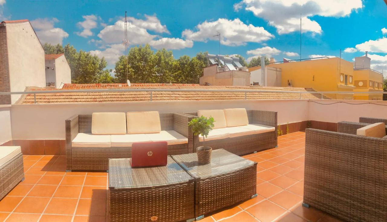 Atico & Terraza A 6 Minutos En Metro De Atocha Estacion Central Madri Exterior foto
